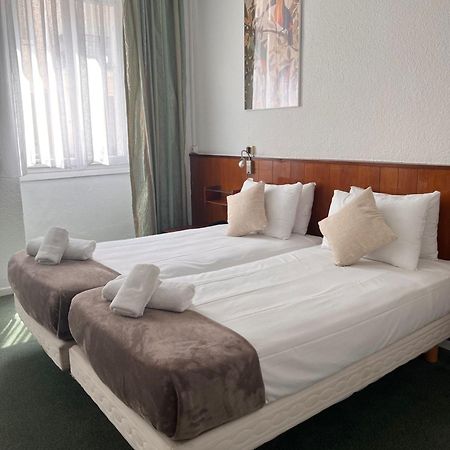 Azurene Royal Hotel Cannes Bagian luar foto