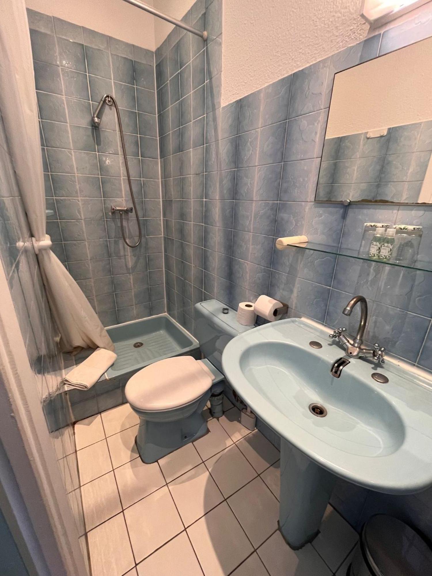 Azurene Royal Hotel Cannes Bagian luar foto