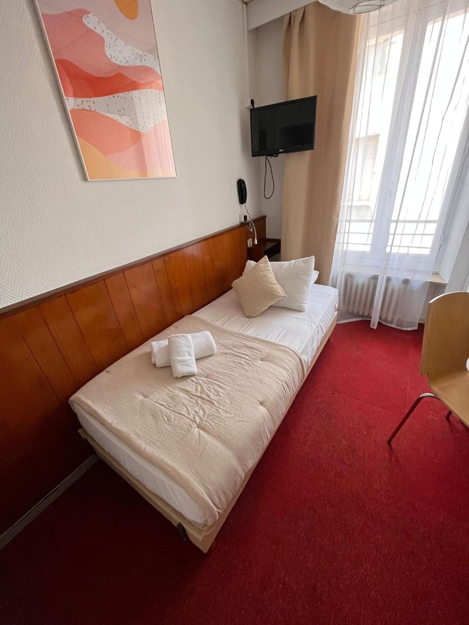 Azurene Royal Hotel Cannes Bagian luar foto