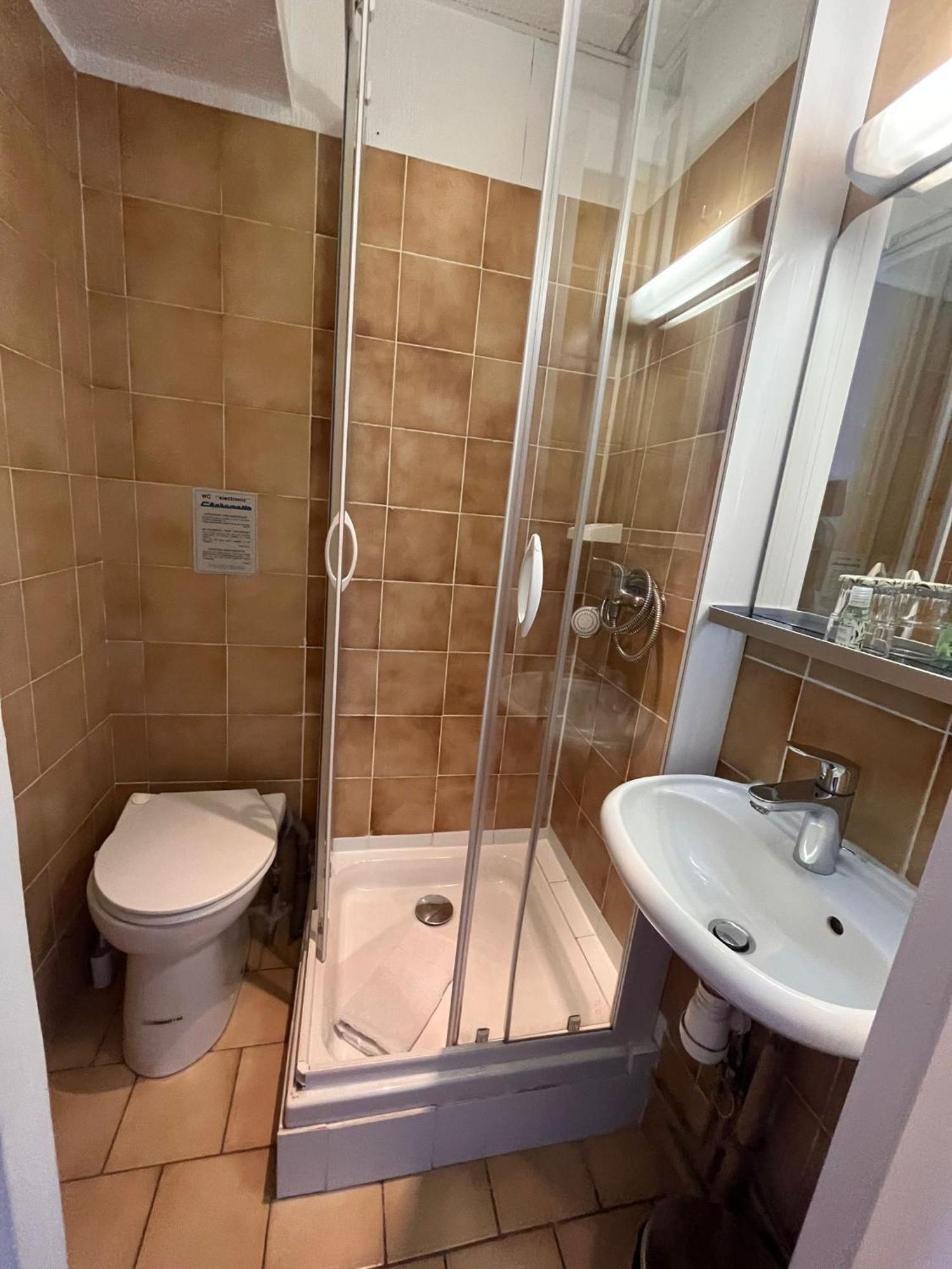 Azurene Royal Hotel Cannes Bagian luar foto