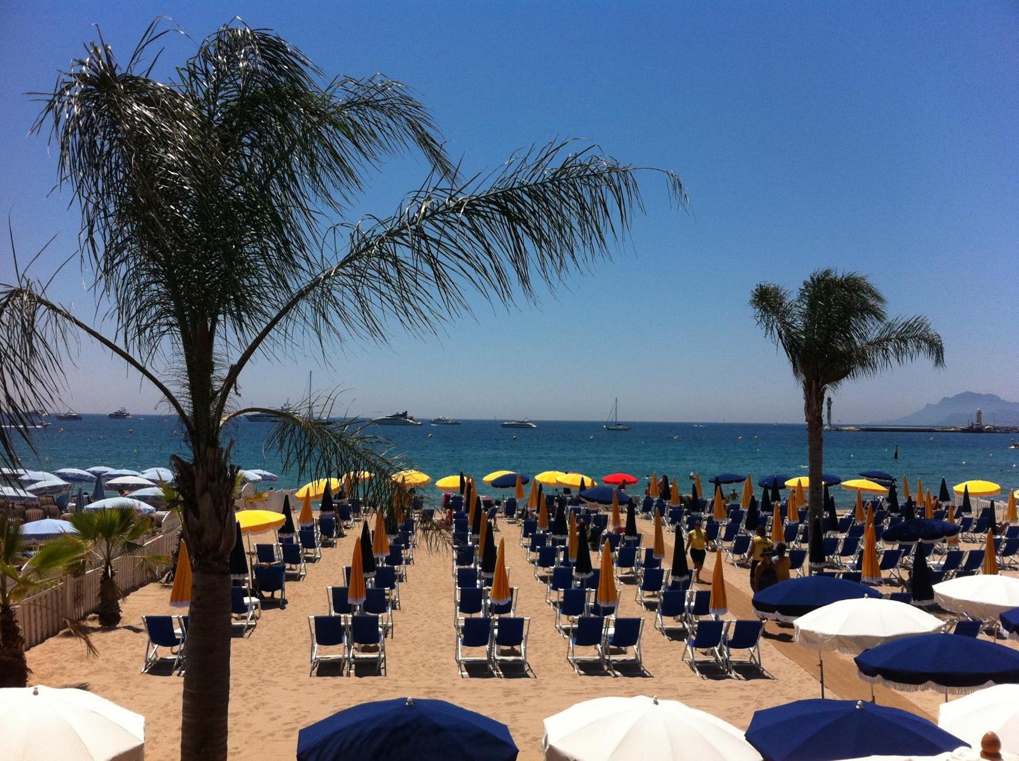 Azurene Royal Hotel Cannes Bagian luar foto