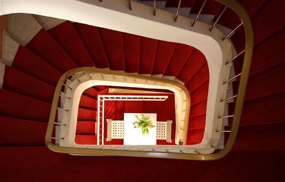 Azurene Royal Hotel Cannes Bagian luar foto